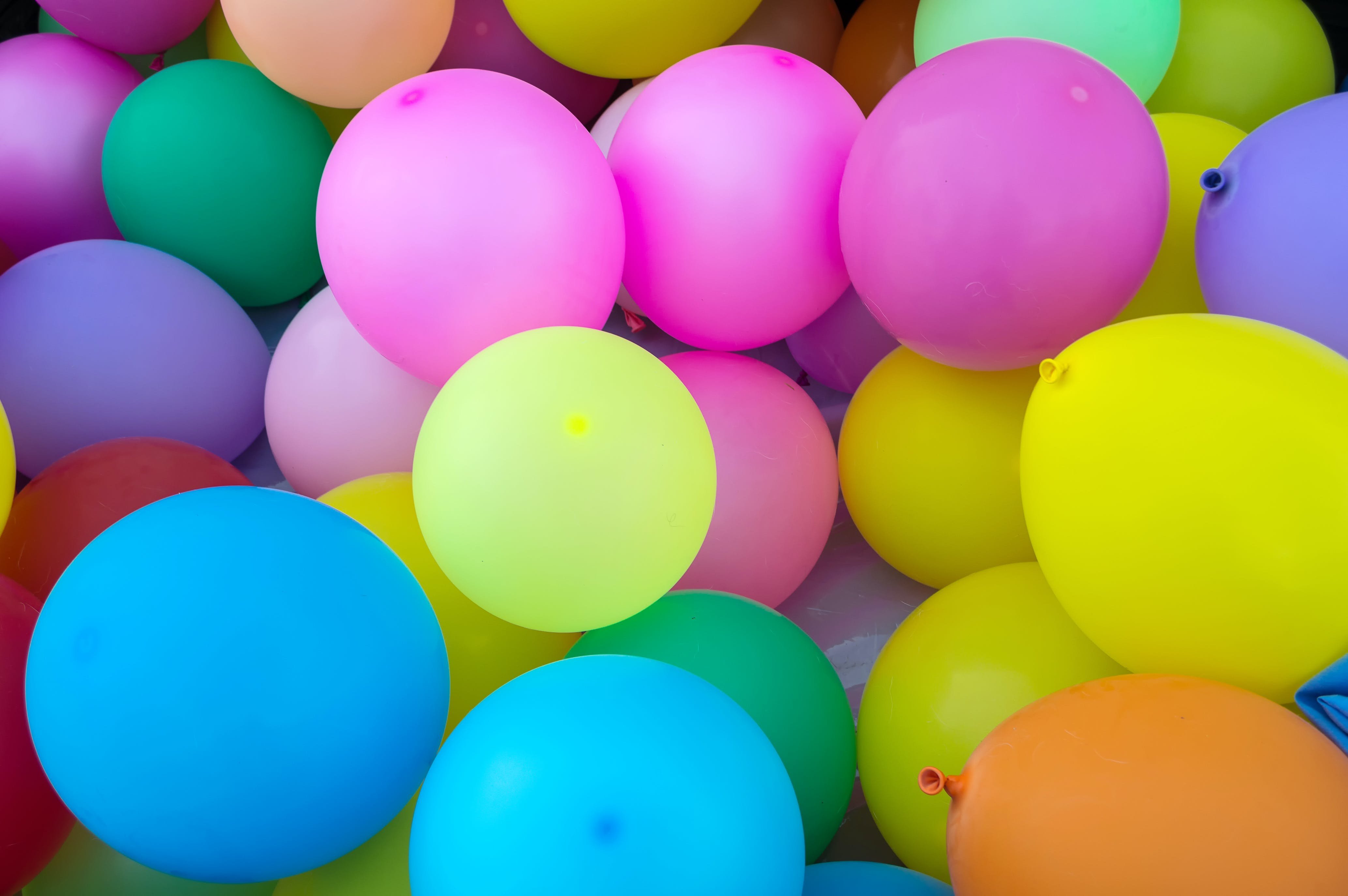 Colorful balloons. Яркие воздушные шары. Воздушный шарик. Цветные шары. Шарики цветные воздушные.