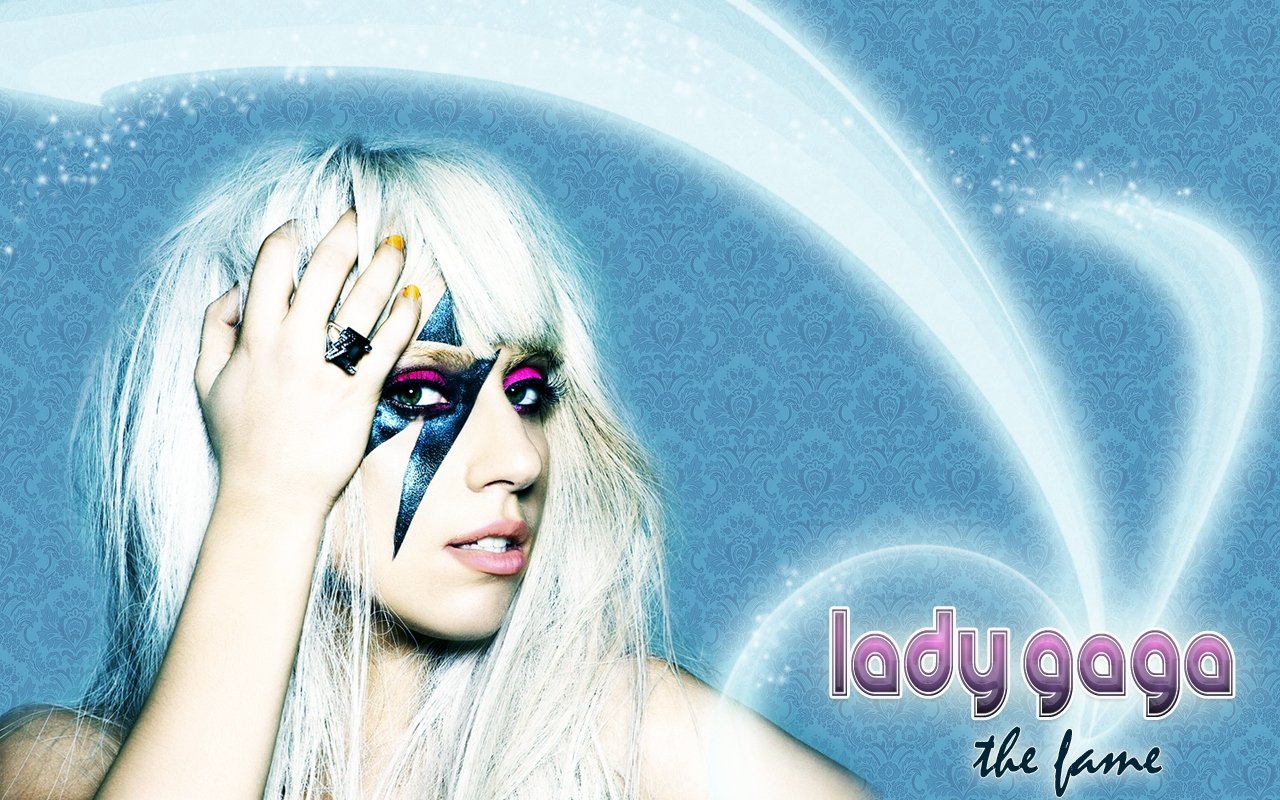 Леди гага на английском. Lady Gaga "the Fame". Леди Гага обои. Lady Gaga постеры. Леди Гага обои на рабочий стол.