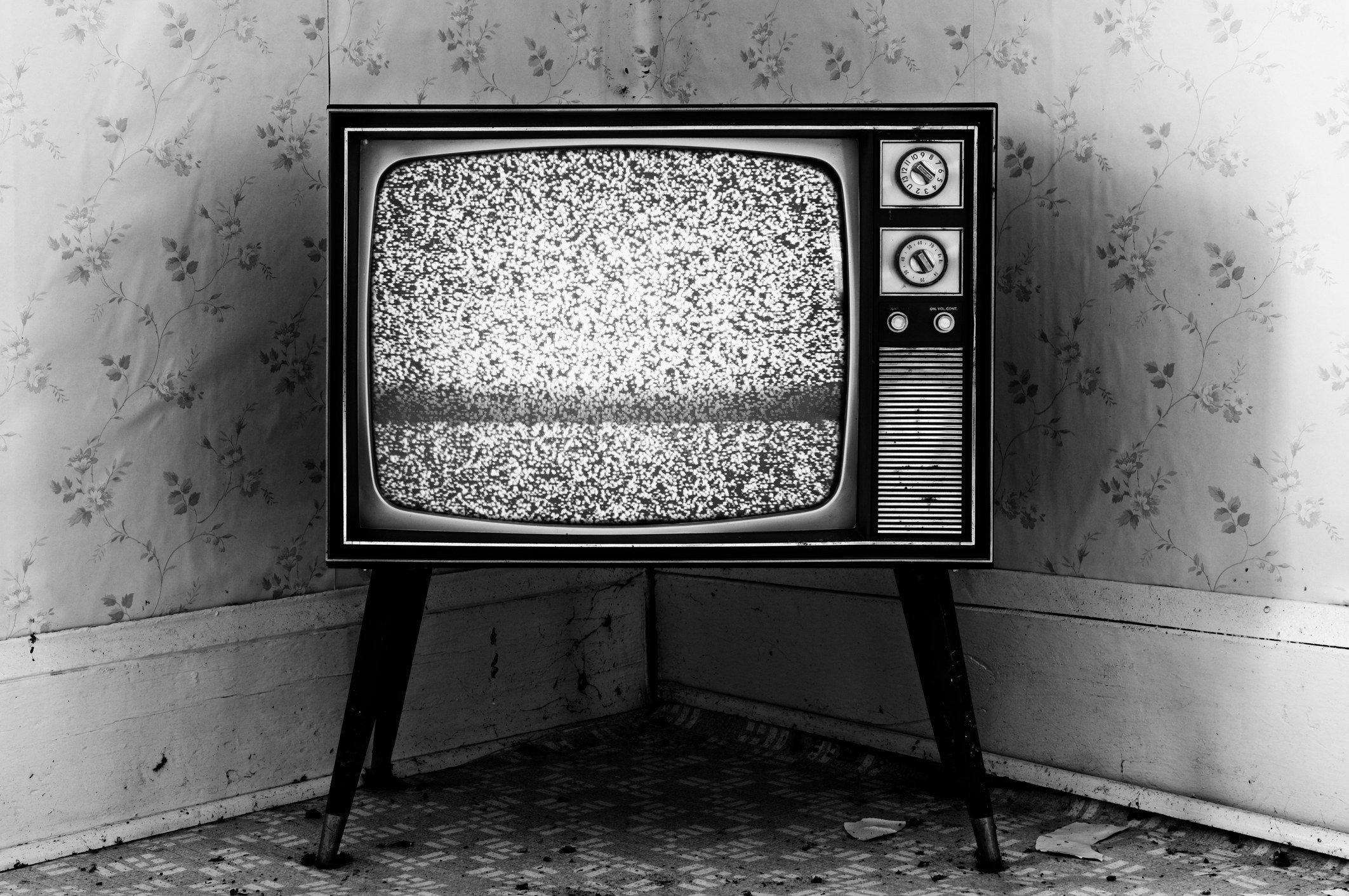 Черный фон телевизора