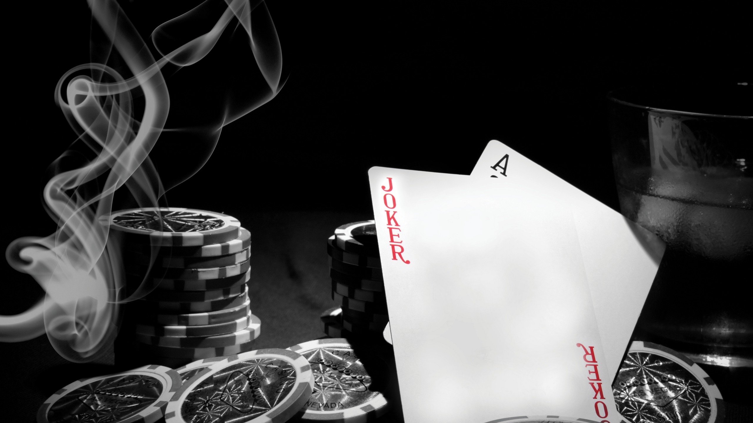 Карты деньги стол. Покер. Покер рабочий стол. Казино карты. Покер заставки на рабочий стол.