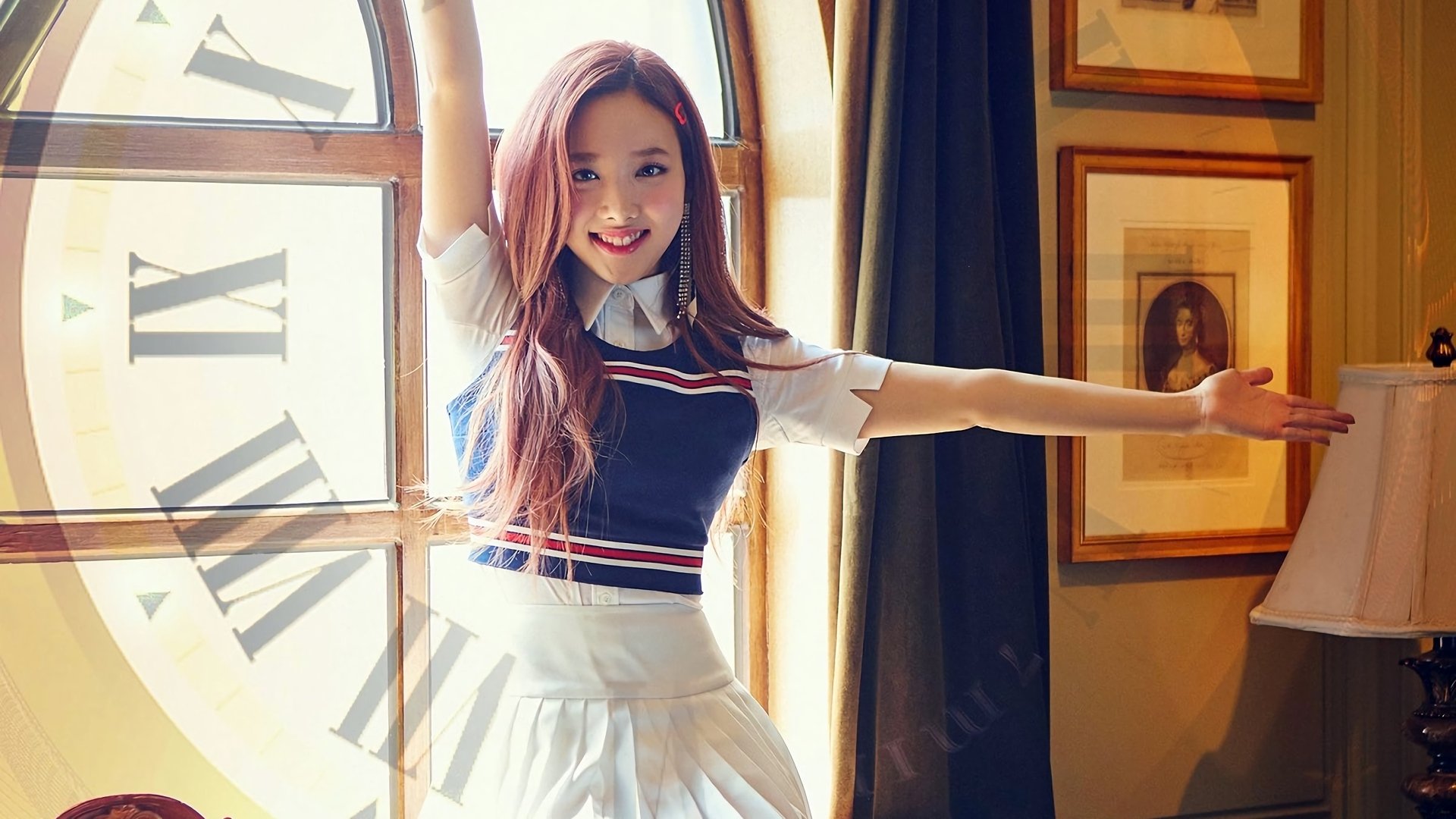 Твайс наен песня. Twice Nayeon. Группа twice Наен. Твайс 2022. Твайс наён обои.