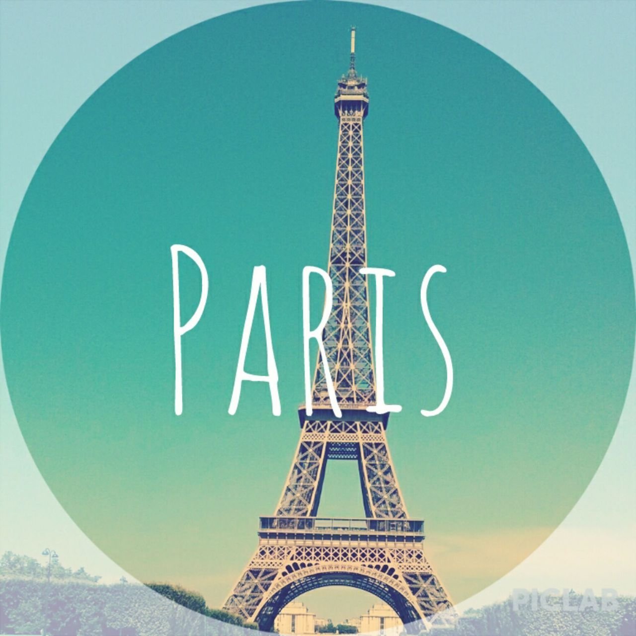Париж буквы. Надпись Париж. Paris надпись. Эйфелева башня надпись. Paris надпись красивая.
