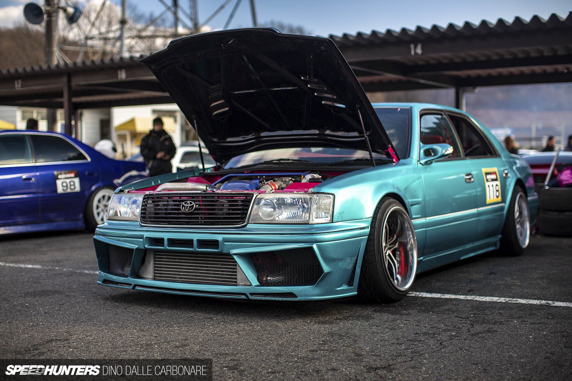 Toyota Crown s210 stance