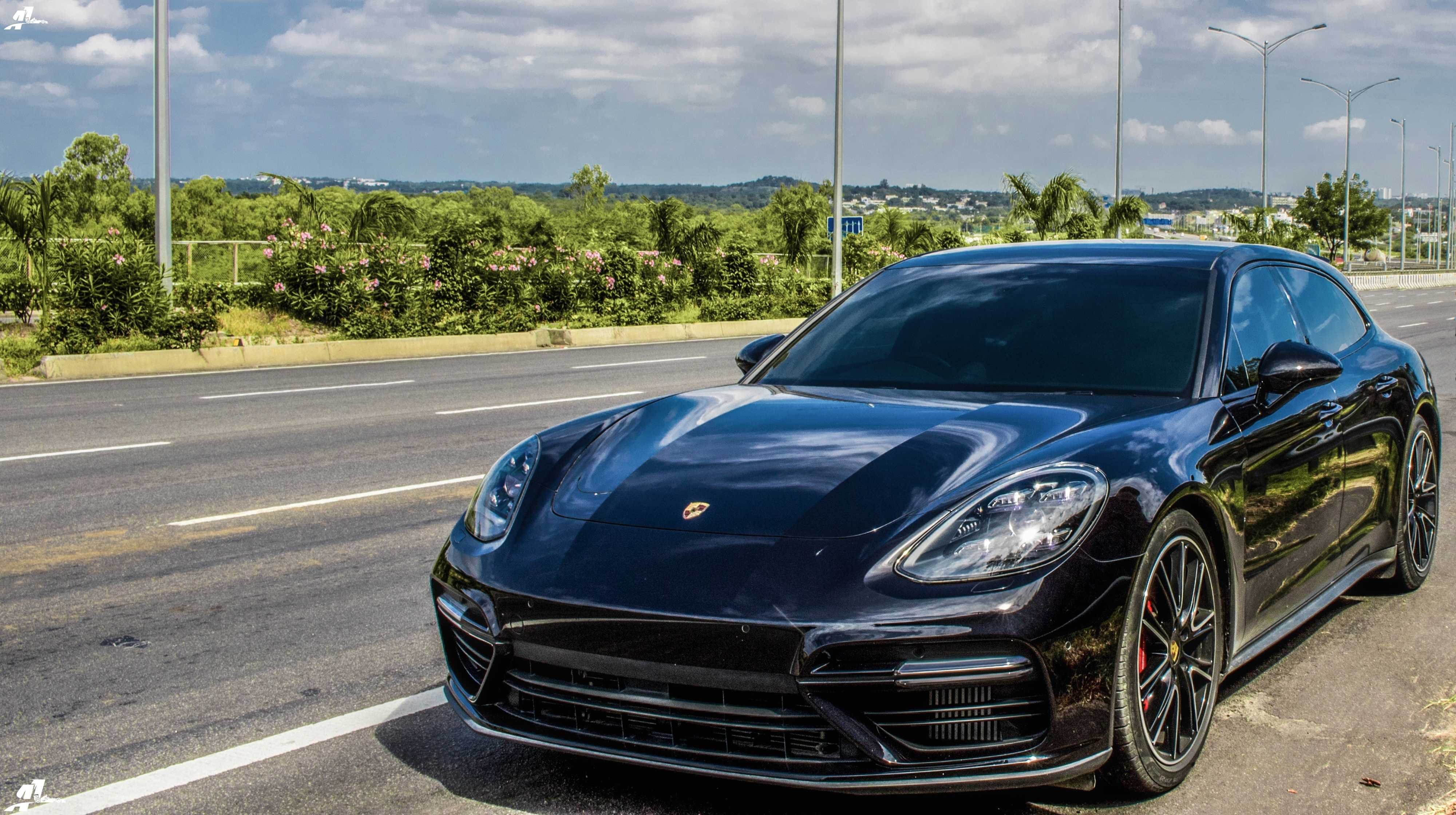 Porsche Panamera Turbo s