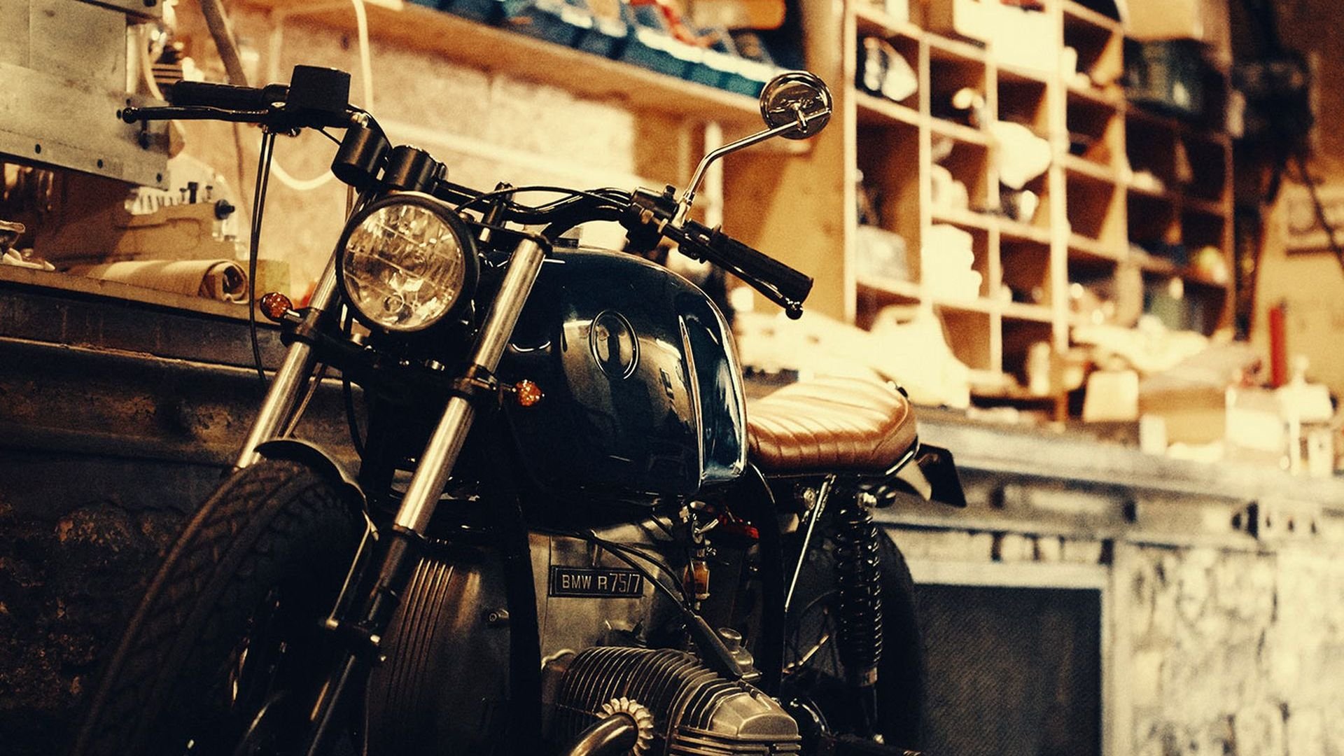 Cafe Racer Triumph РѕР±РѕРё