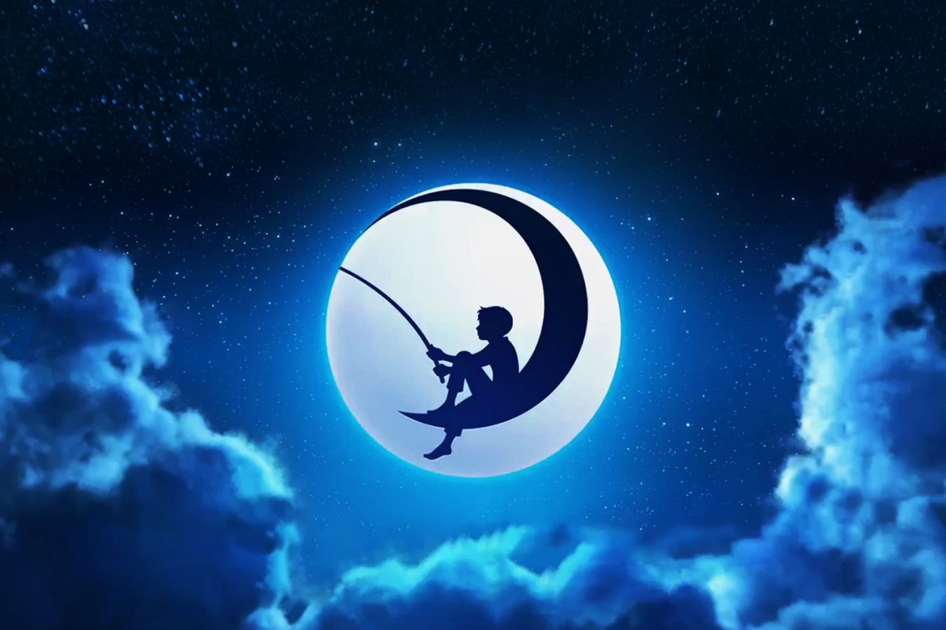 Dreamworks pictures. Мальчик на Луне. Студия Dreamworks. Уильям из Dreamworks мальчик на Луне. Заставка с луной и пролетающим человеком.