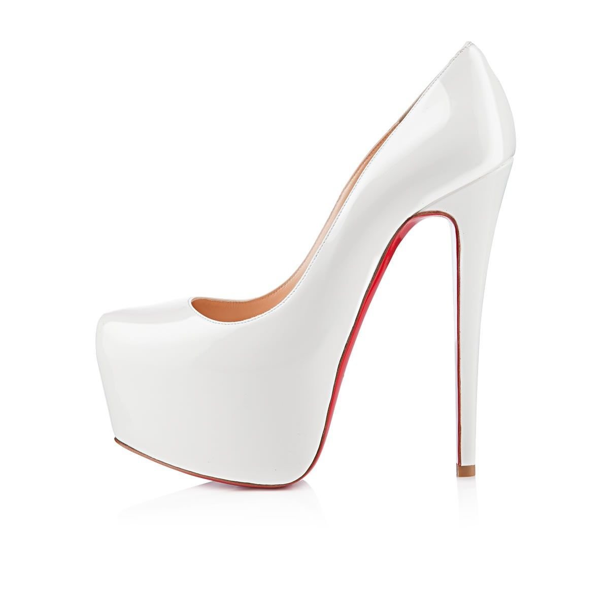 Белые лаковые туфли. Christian louboutin daffodile. Туфли Christian louboutin. Туфли Кристиан лабутен белые. Christian louboutin Свадебные.