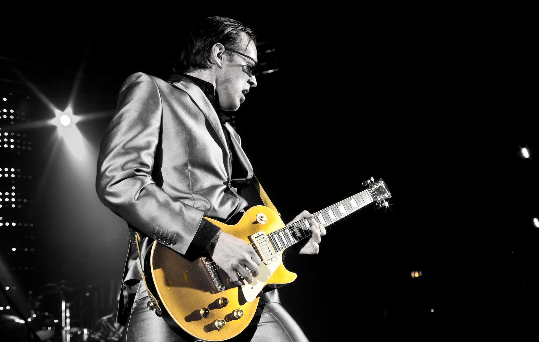 Слушать музыку блюз. Джо Бонамасса 2022. Joe Bonamassa фото. Джо Бонамасса гитары. Джо Бонамасса 2020.