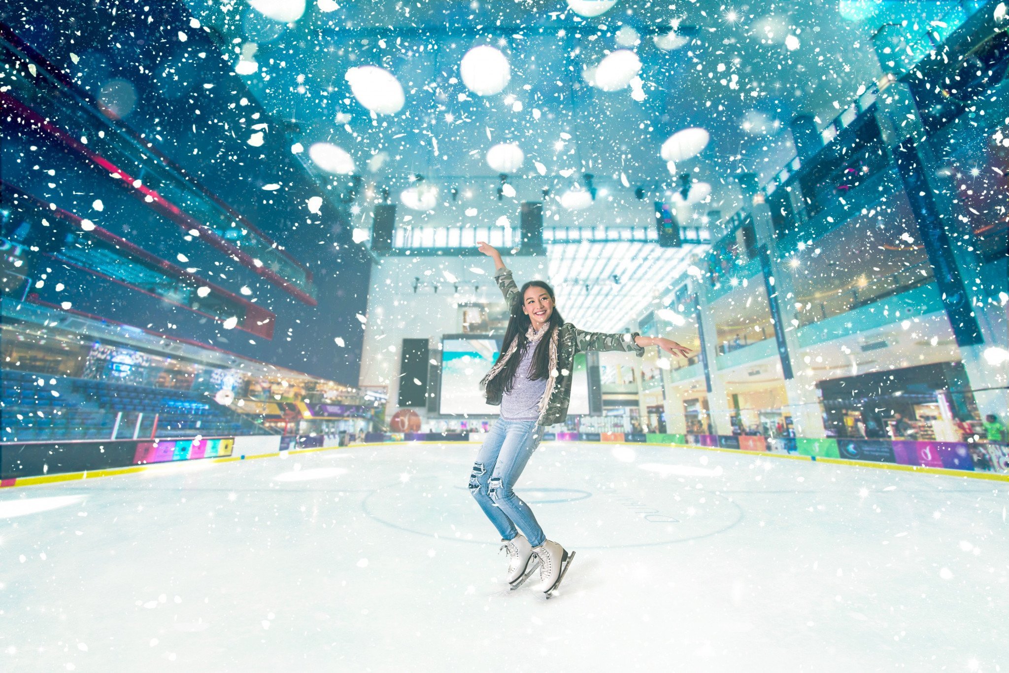 Каток мечтатели. Ice Rink Dubai. Ледовый каток Ice Rink Dubai. Skating Rink Dubai Mall. Каток фон.