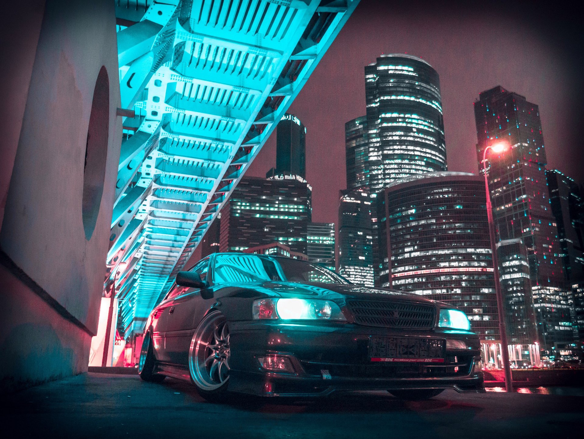 Big city cars. Ночной город машина. Машина на фоне города. Машина на фоне ночного города. Машина ночь город.