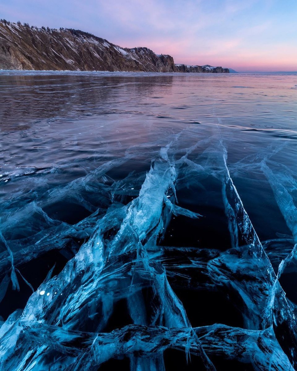 Инстаграмное фото Байкал зимой