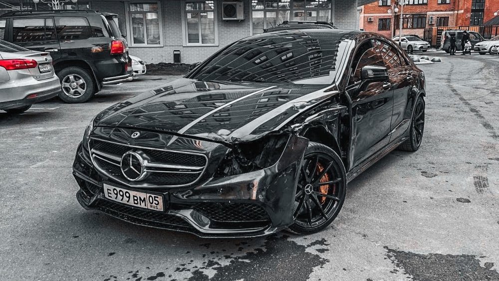 Цлс 63 амг банан ахмеда. Мерседес CLS 63 AMG Ахмеда. Мерседес банан CLS 63 AMG Ахмеда. Мерседес банан CLS Ахмеда. Мерседес банан Wengalbi.